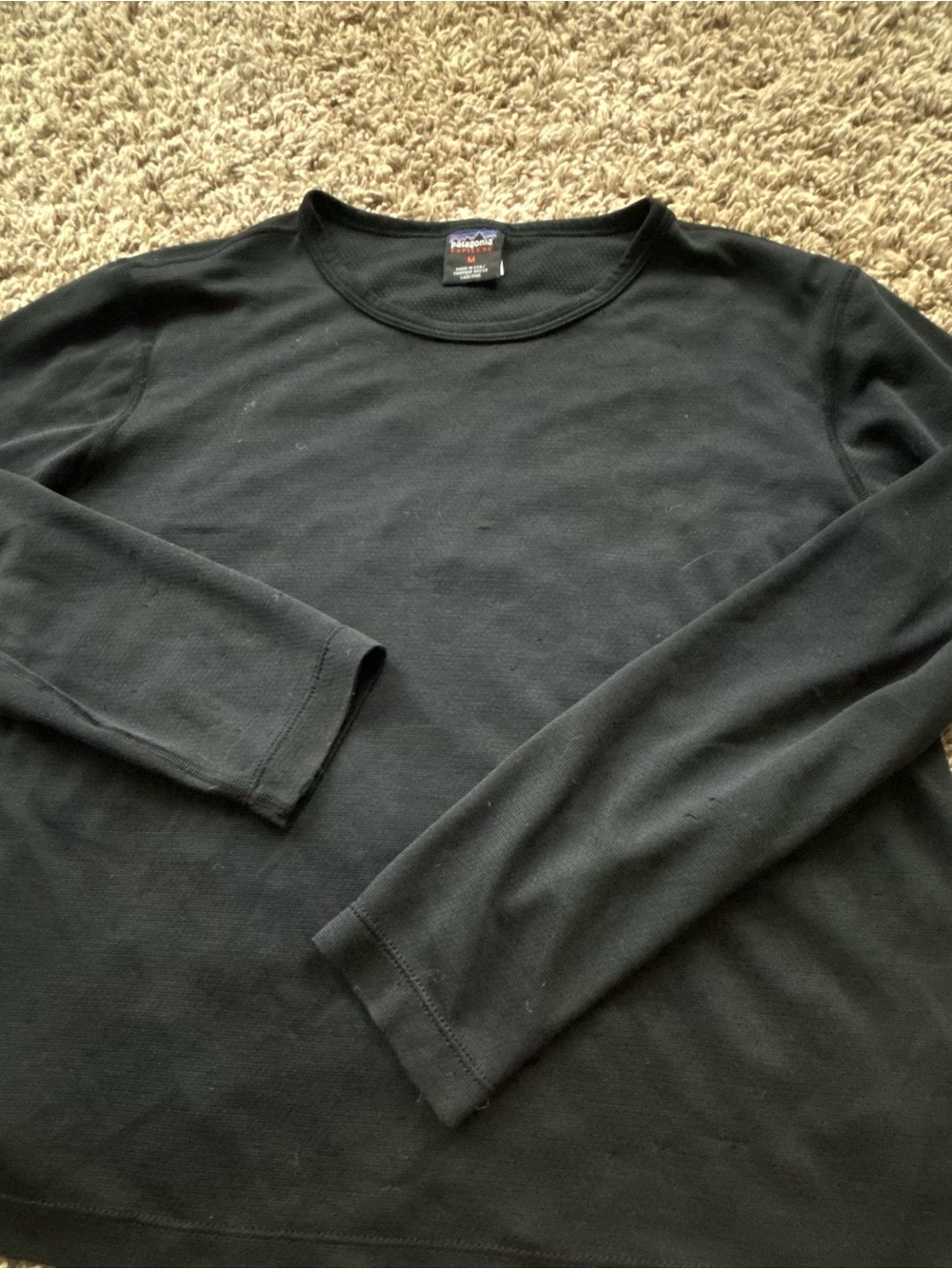 Patagonia Black Long Sleeve Crewneck Shirt capilene M